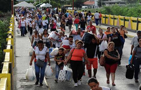 35.000 vénézuéliens à la frontière