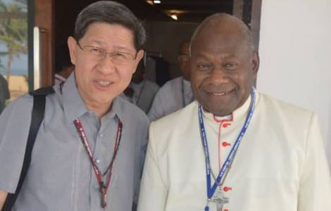 Il cardinale Ribat (a destra) con il Cardinale filippino Tagle