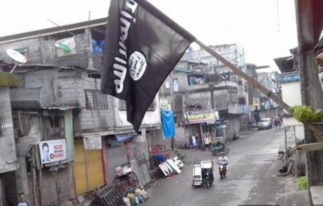 A bandeira do Estado Islâmico içada em  Marawi