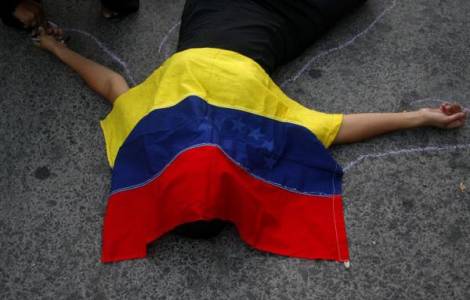  “Bisogna rispettare i diritti umani in Venezuela” chiede Mons. Padron; un altro giovane morto negli scontri